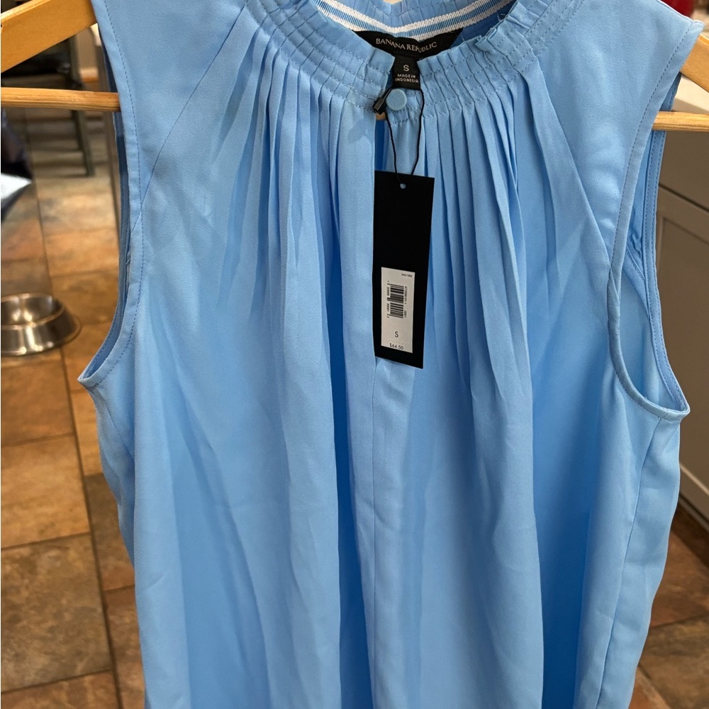 Banana Republic Blue Pleated Sleeveless Blouse